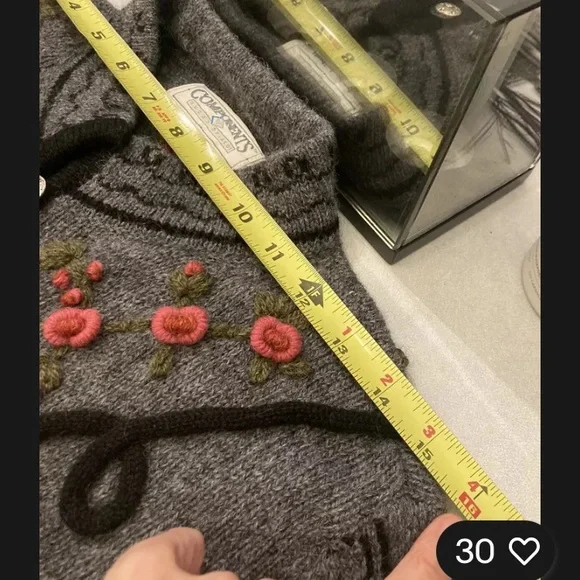 Vtg Floral Dirdl Austrian Wool Sweater embroidered cardigan medium - Picture 4 of 6